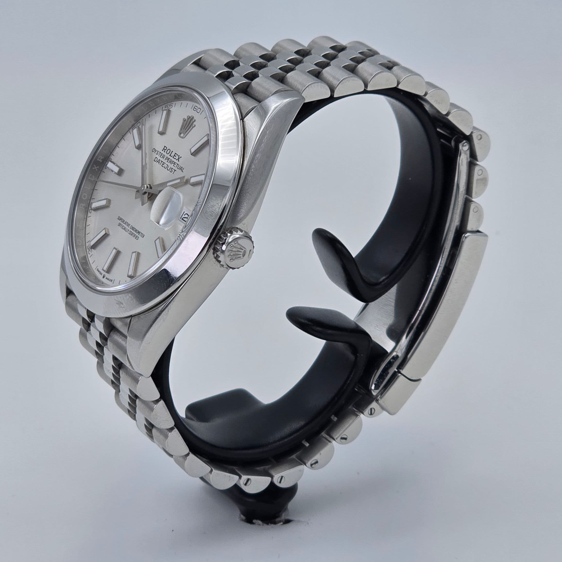 Rolex Datejust 41 Ref. 126300 with sunburst silver dial and Jubilee bracelet – 3