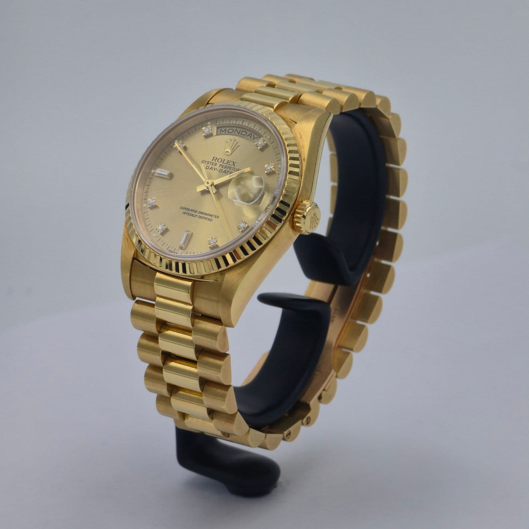 Rolex DayDate Ref. 18238 36mm with champaign diamond dial (18K Yellow gold) – 4