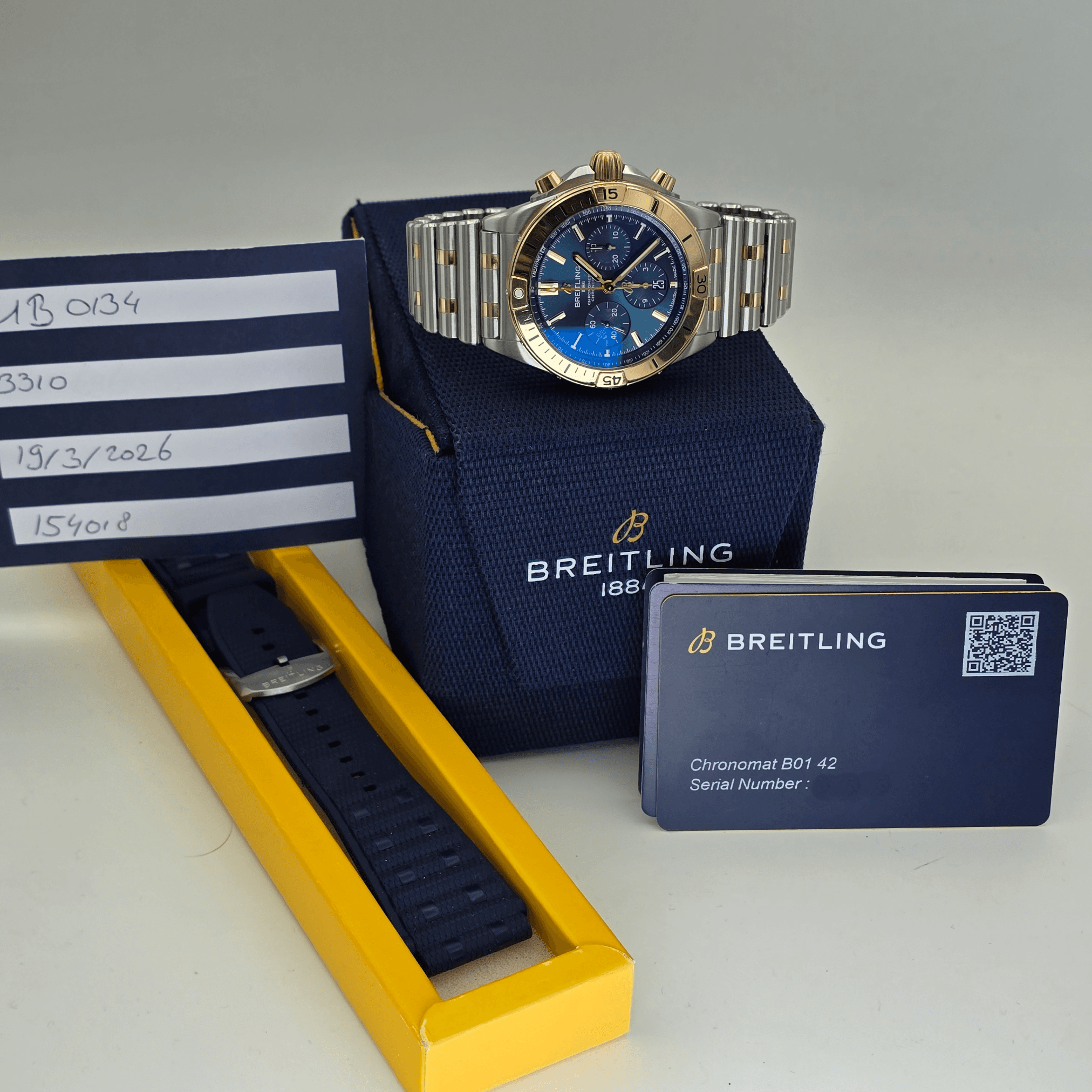 Breitling Chronomat B01 42 Ref. UB134101C1U1 op Steel/Rose Gold Sunray Blue Dial – 2