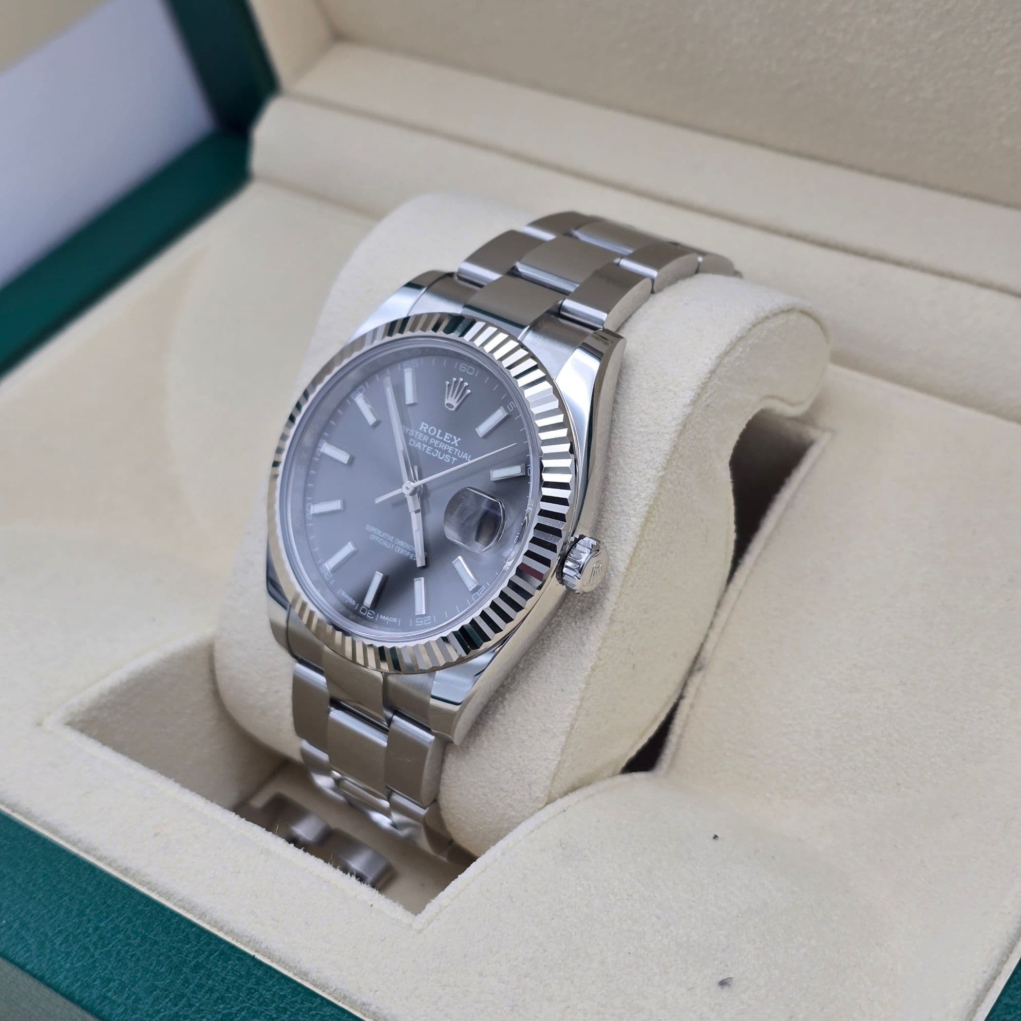 Rolex Datejust II Ref. 116334 classic Black "stick" dial and 18K White Gold fluted bezel – 4
