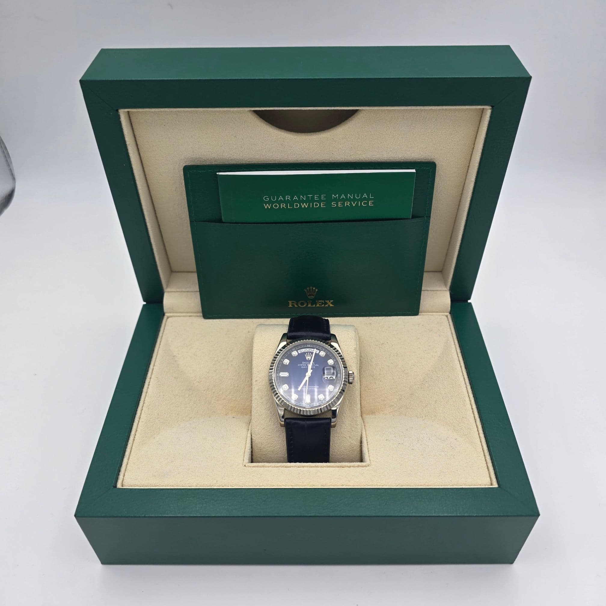 Rolex DayDate 118239 with stunning "Blue Ombre" dial (18K White gold)