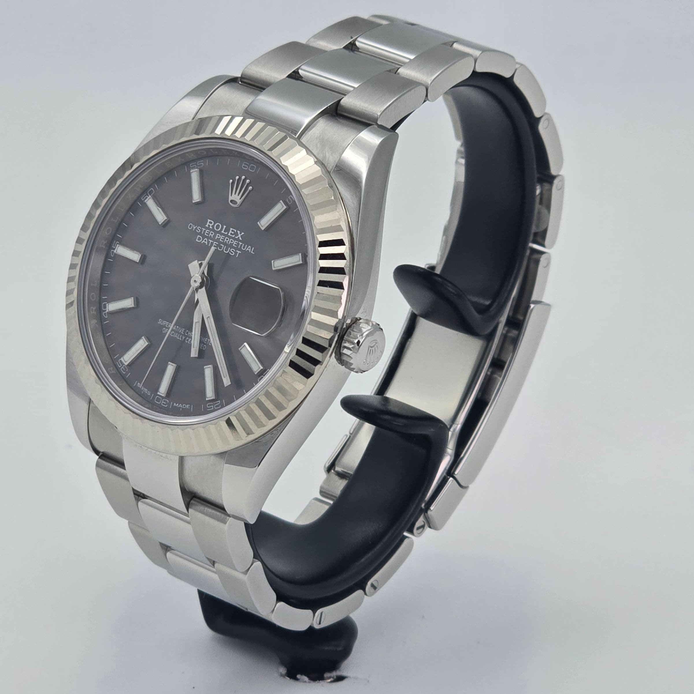 Rolex Datejust 41 Ref. 126334 with sunburst Rodium dial and white gold fluted bezel – 4