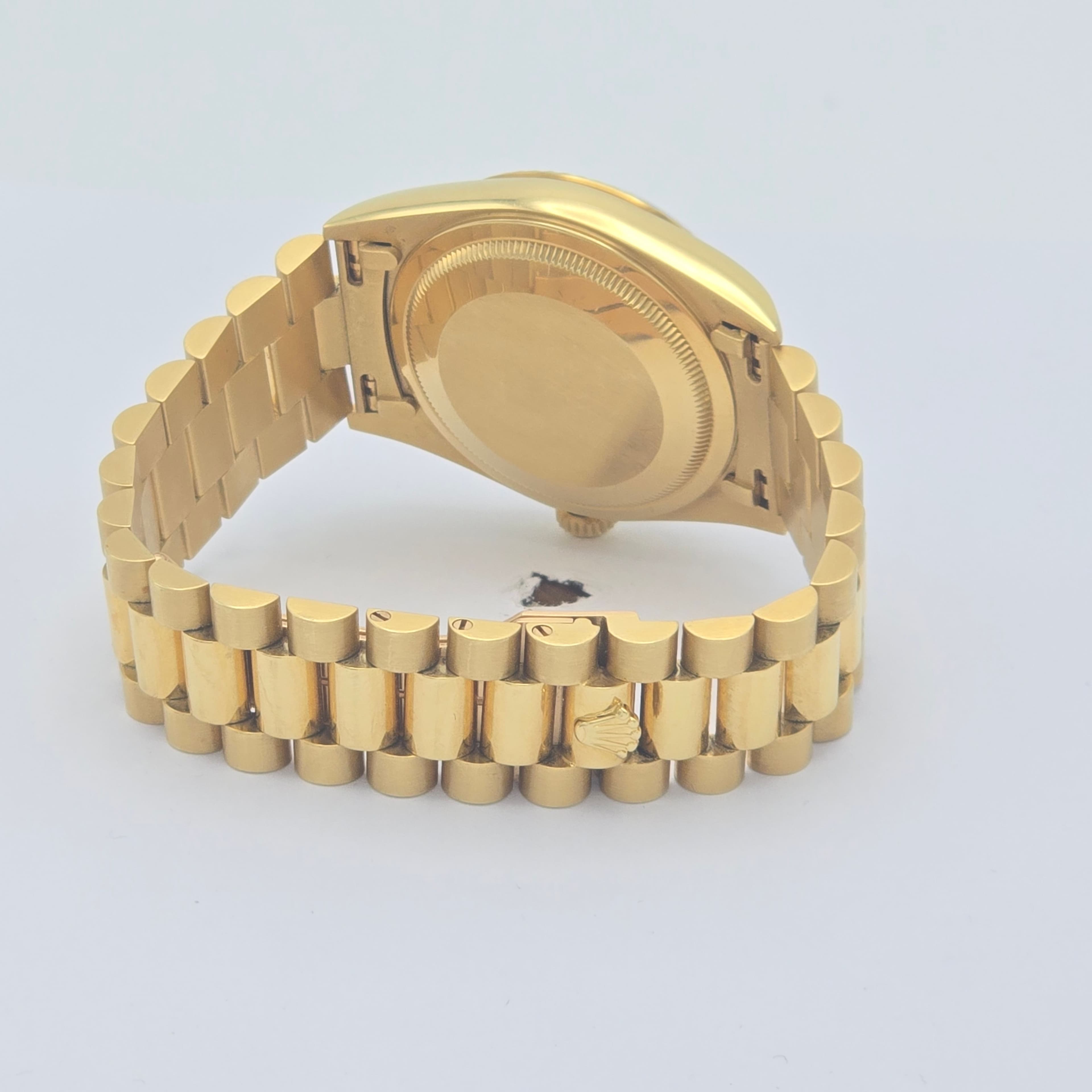 Rolex DayDate Ref. 18238 36mm with champaign diamond dial (18K Yellow gold) – 2