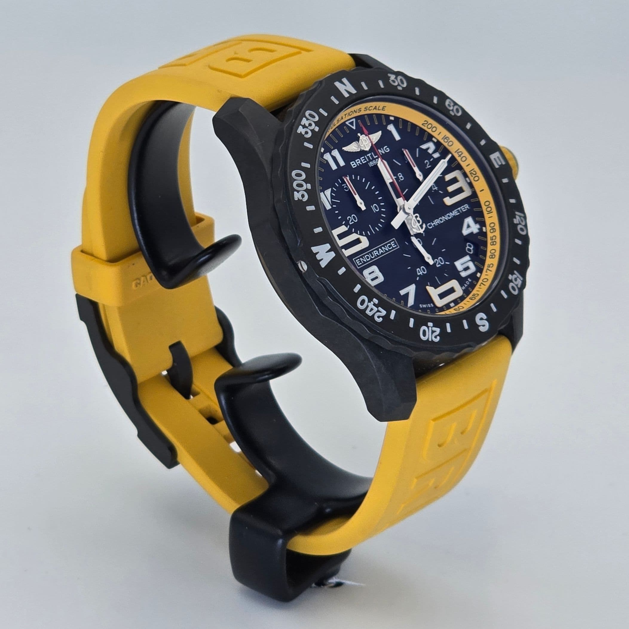 Breitling Endurance Pro ENDU 44 Ref. X82310 Yellow – 3