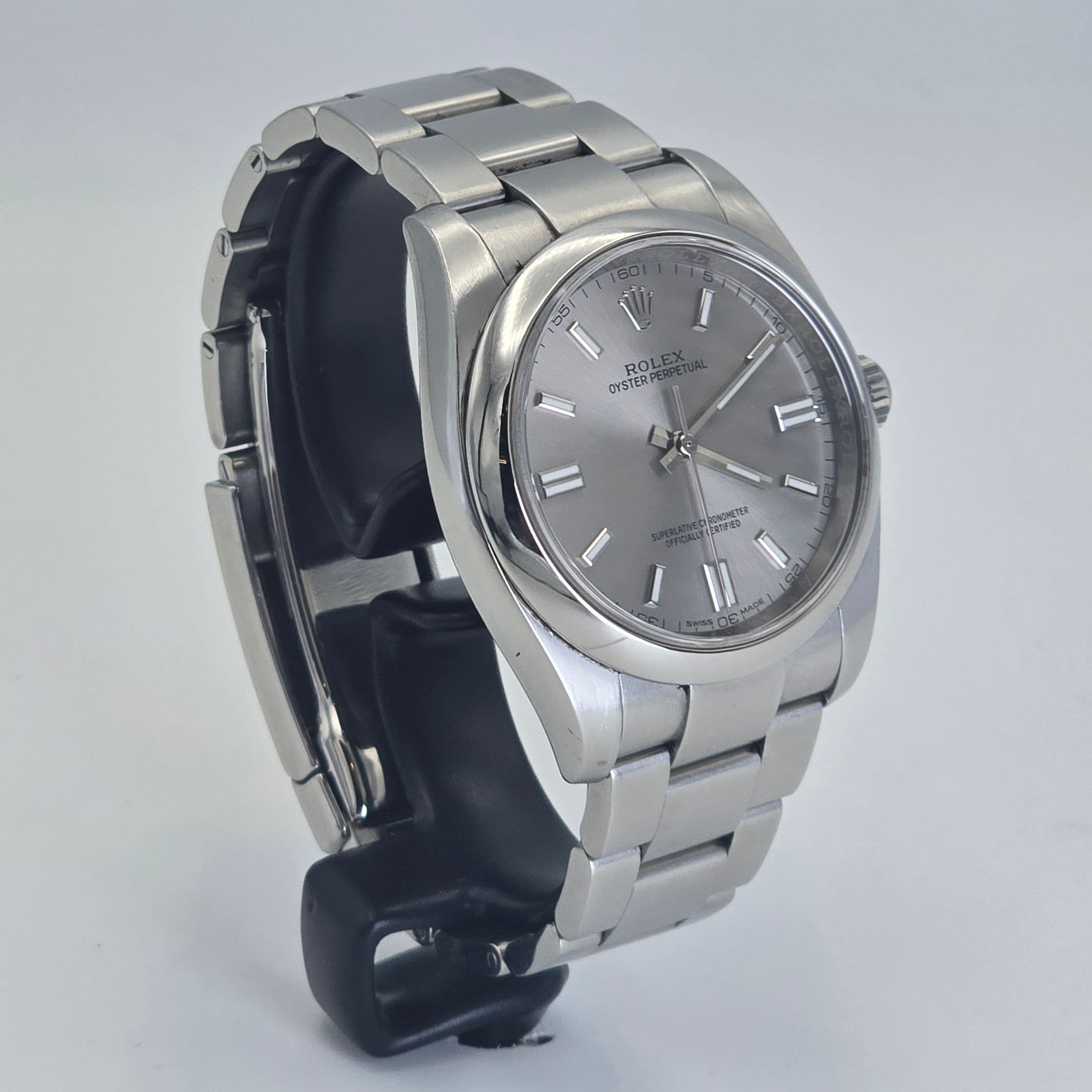 Rolex Oyster Perpetual 36 Ref. 116000 with sunburst grey dial and smooth bezel – 3