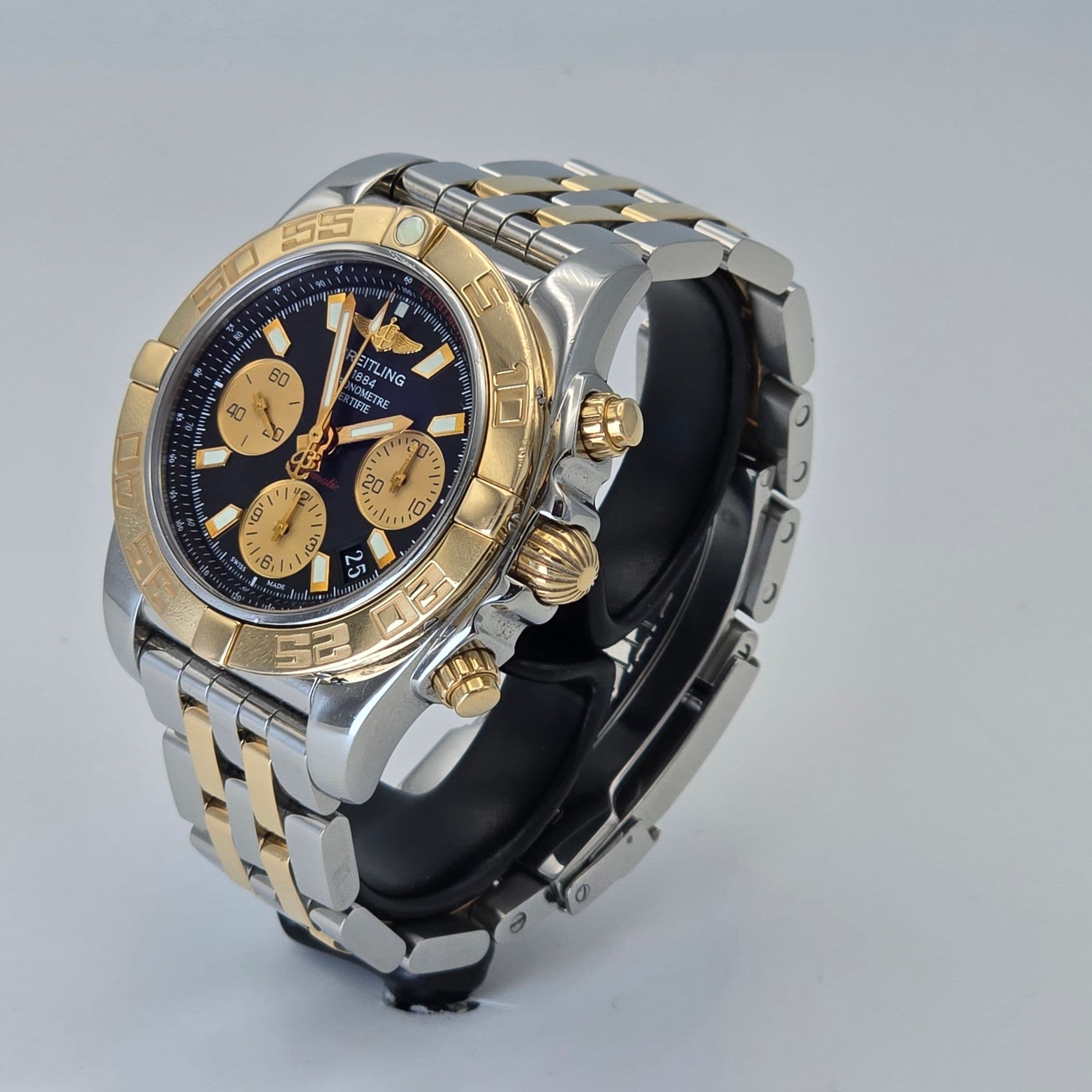 Breitling Chronomat 41 Ref. CB014012/BA53 Steel & 18K Rose gold – 4