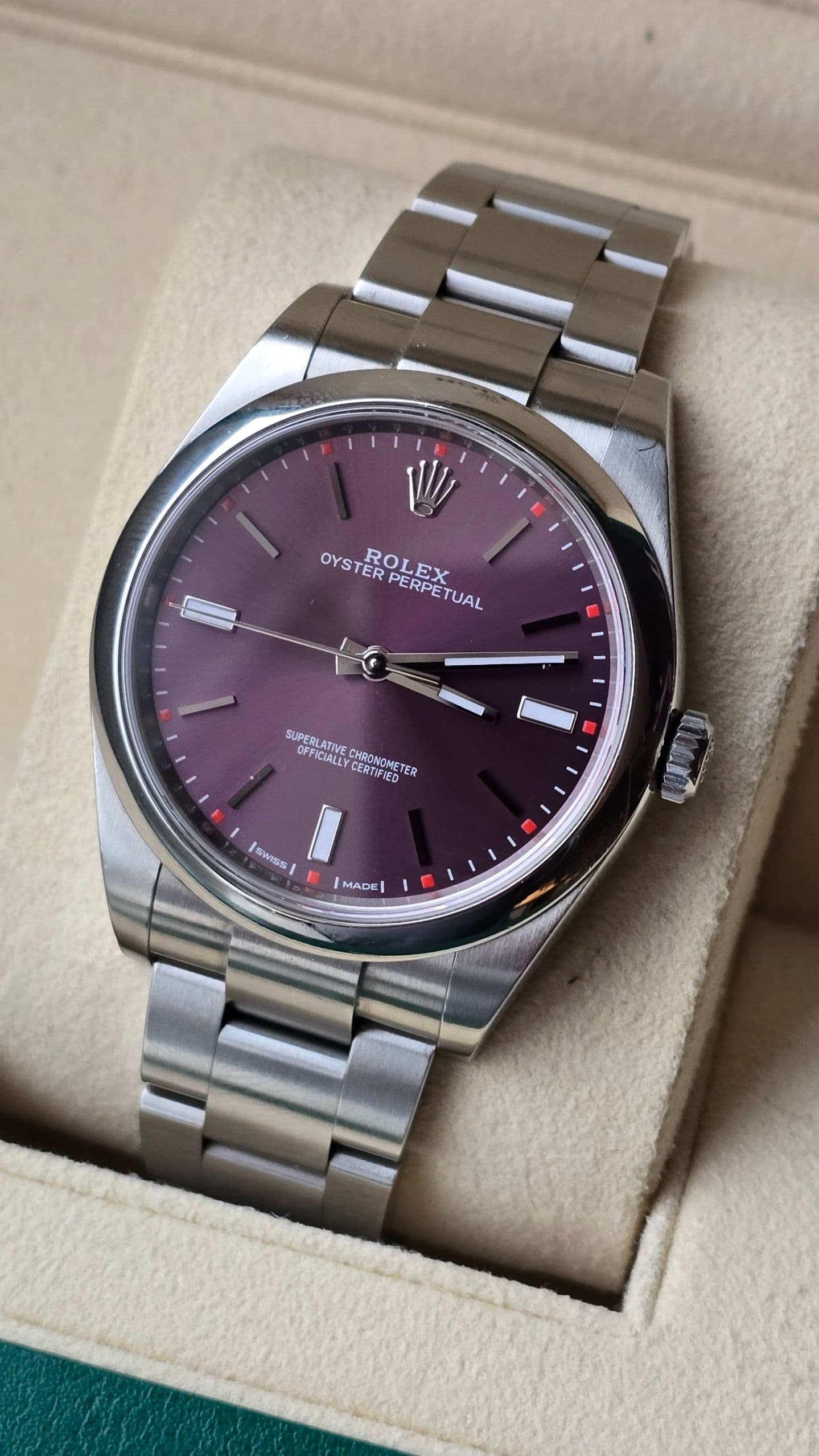 Rolex Oster Perpetual 39mm Ref. 124300 with rare "Red Grape" dial (discontinued) – 5