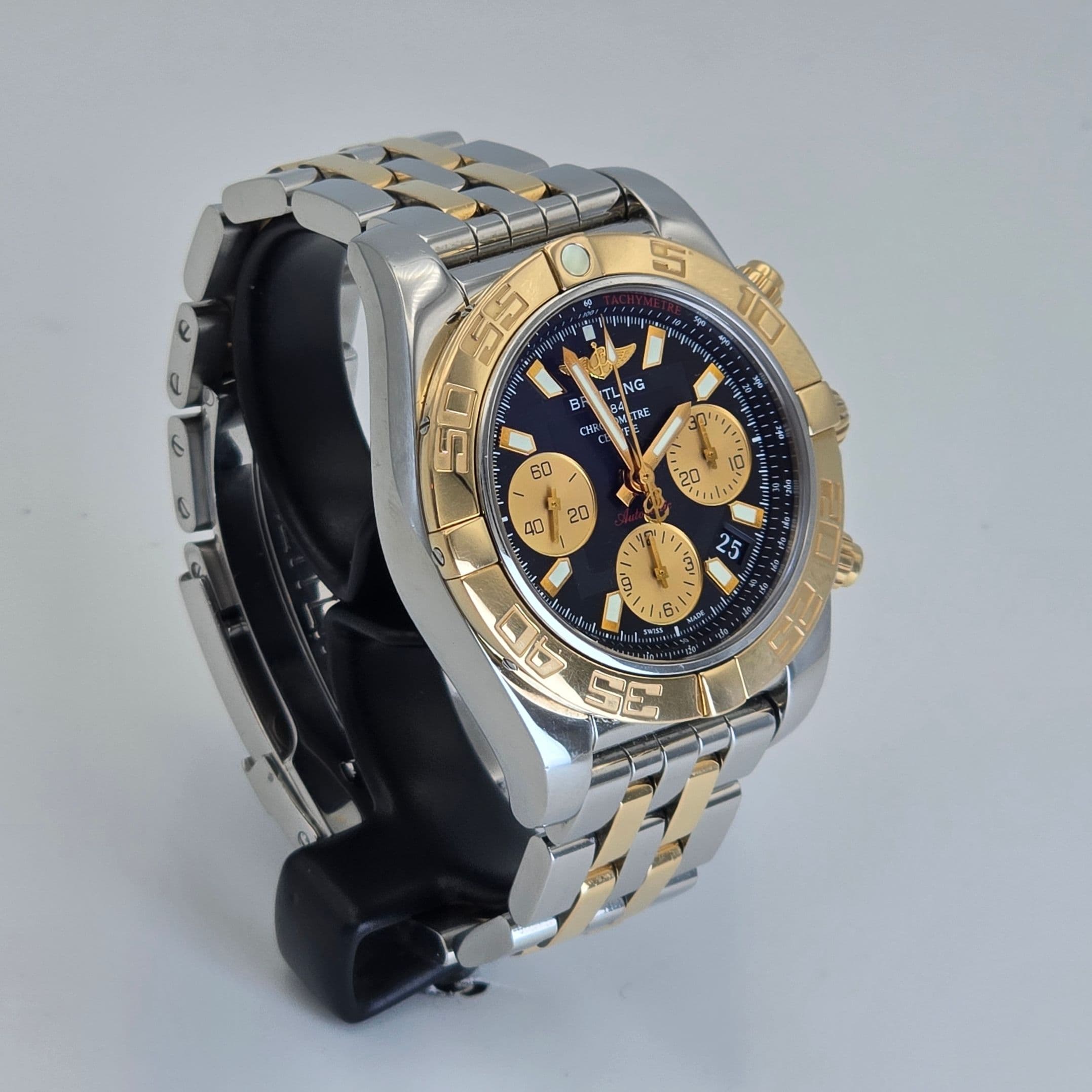 Breitling Chronomat 41 Ref. CB014012/BA53 Steel & 18K Rose gold – 3